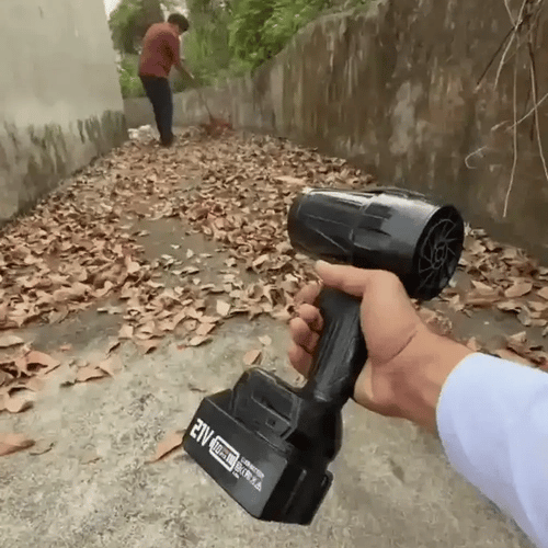 Soplador TurboJet Pro™ - El unico soplador con tecnología de doble hélice que limpia tu jardín en minutos. (Incluye 2 baterías GRATIS)